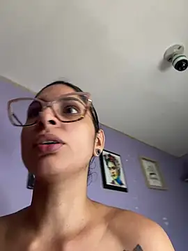 charlotte stevenss  online show from December 30, 4:51 pm