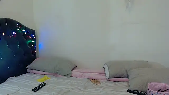 gooddes303salome online show from October 31, 5:30 am