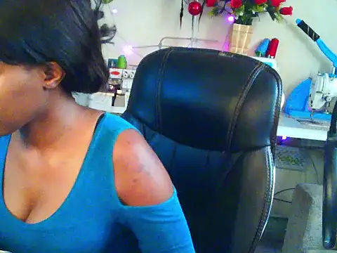 Snapshot of Anaconda2350 chatting on August 1, 12:15 pm Anaconda2350 online show from August 1, 12:15 pm