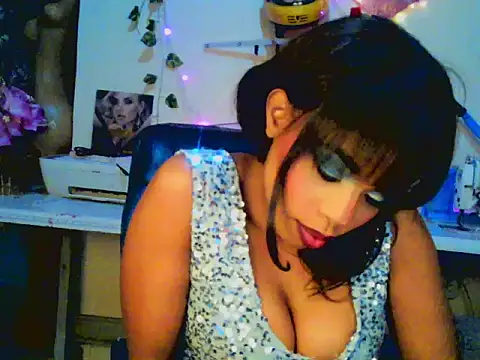 Snapshot of Anaconda2350 chatting on August 2, 12:53 am Anaconda2350 online show from August 2, 12:53 am