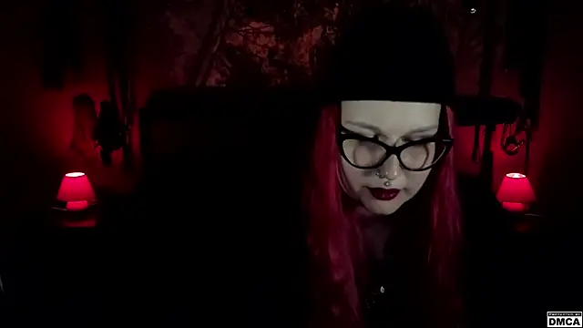Snapshot of Amanita__Pantherina chatting on July 16, 12:11 pm Amanita Pantherina online show from July 16, 12:11 pm