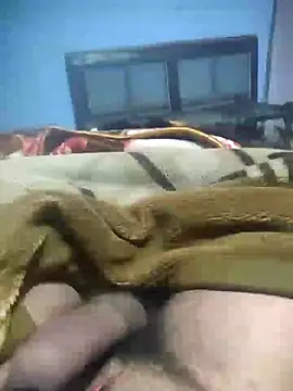 Snapshot of Deshilund9 chatting on December 24, 9:00 pm Deshilund9 online show from December 24, 9:00 pm