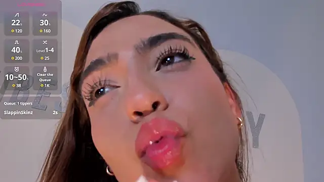 MariamRivera  online show from February 26, 4:03 am