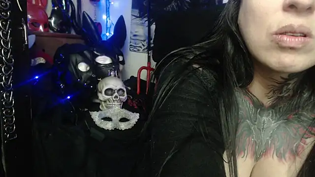 Snapshot of Astartexxx chatting on November 11, 10:10 pm Astartexxx online show from November 11, 10:10 pm