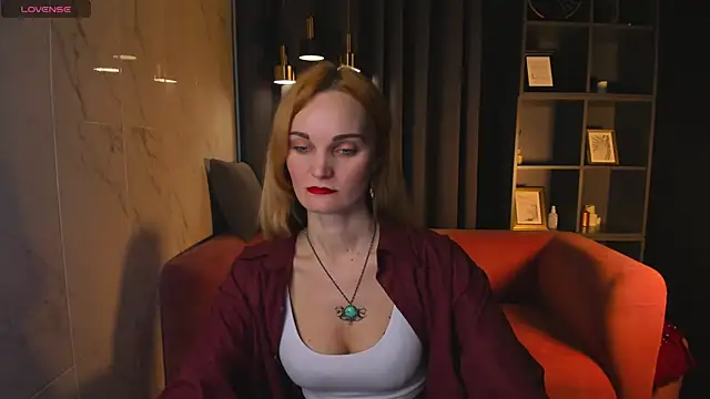 SaraSubtlety online show from December 17, 1:28 pm