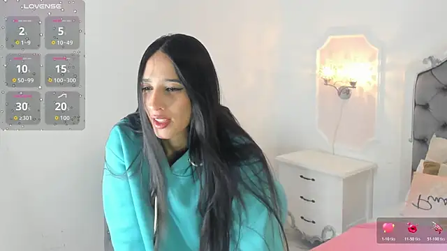 Valentina Ross  online show from April 17, 12:19 pm