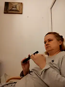 She-devilx online show from April 8, 10:32 pm