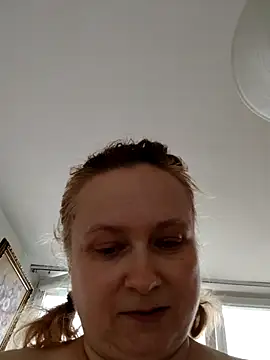 Snapshot of She-devilx chatting on August 1, 12:04 pm She-devilx online show from August 1, 12:04 pm