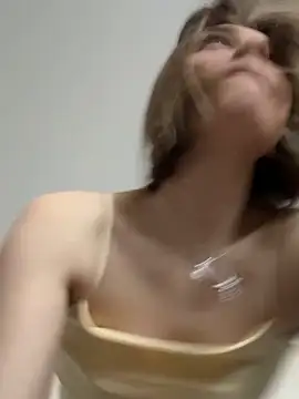 ValenciaShock online show from April 22, 7:22 am