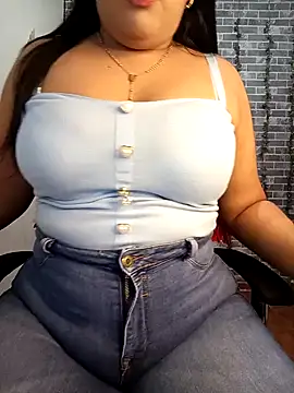 Snapshot of patty_bersh chatting on February 6, 1:38 am patty bersh online show from February 6, 1:38 am