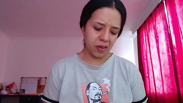 Snapshot of VALERY_MEER chatting on June 2, 12:18 pm VALERY MEER online show from June 2, 12:18 pm