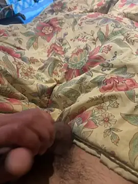 juniiorre online show from February 6, 9:01 am