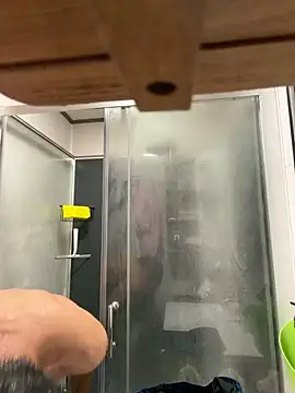 juniiorre online show from April 28, 5:07 pm