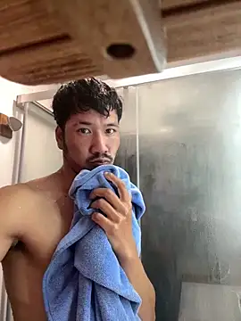 juniiorre online show from April 29, 4:11 pm