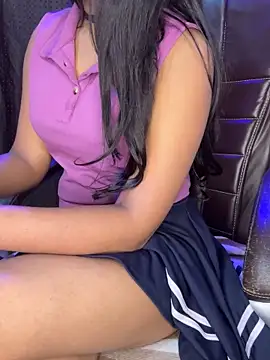 Snapshot of SCHOOL_Girl_0 chatting on December 11, 5:26 pm SCHOOL Girl 0 online show from December 11, 5:26 pm