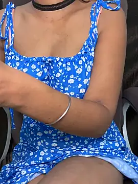 Snapshot of SCHOOL_Girl_0 chatting on June 18, 5:06 pm SCHOOL Girl 0 online show from June 18, 5:06 pm