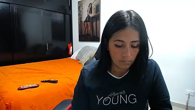 Snapshot of sharoon_cheerry chatting on February 12, 1:44 am sharoon cheerry online show from February 12, 1:44 am