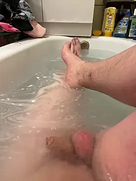 Snapshot of David19932908 chatting on January 29, 6:39 pm David19932908 online show from January 29, 6:39 pm