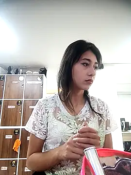 Snapshot of Scarlet_wd18 chatting on March 14, 8:38 pm Scarlet wd18 online show from March 14, 8:38 pm