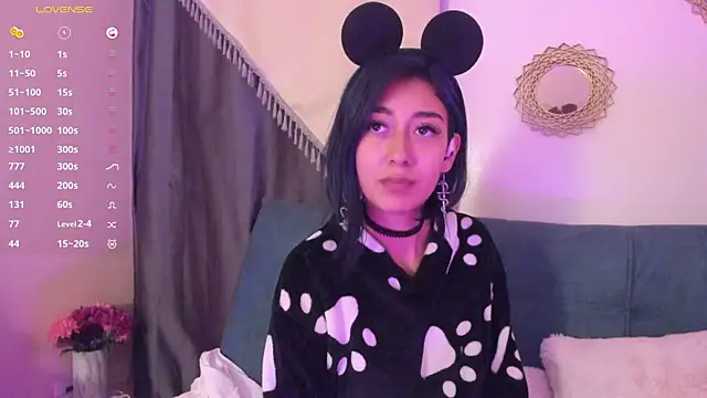 Snapshot of Scarlet_wd18 chatting on September 26, 3:21 am Scarlet wd18 online show from September 26, 3:21 am