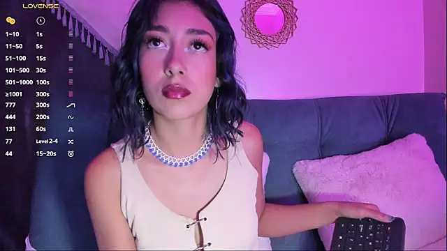 Snapshot of Scarlet_wd18 chatting on September 28, 6:30 am Scarlet wd18 online show from September 28, 6:30 am