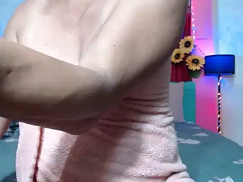 UrAsianPrincessDanie online show from April 21, 5:47 am