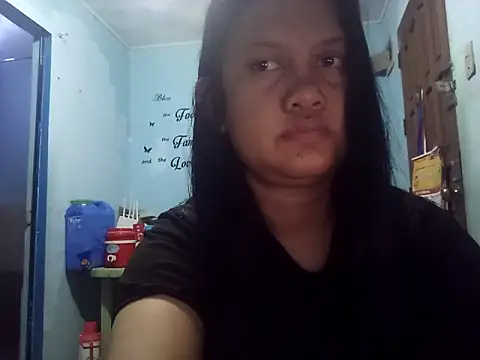 Honeybun25 online show from October 12, 3:00 pm