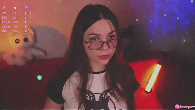 How2Meow online show from October 22, 4:40 pm