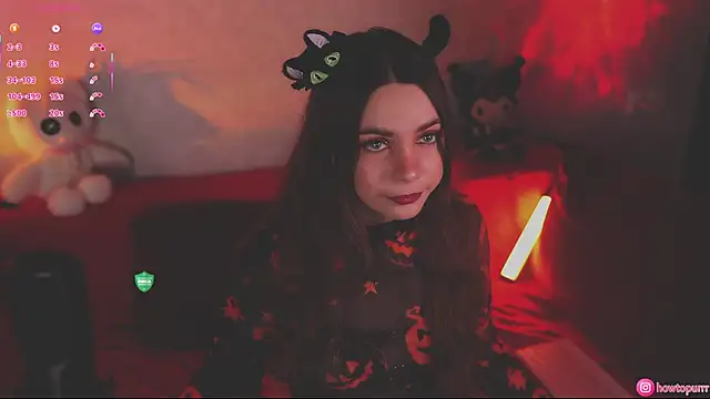 How2Meow online show from November 1, 5:15 pm