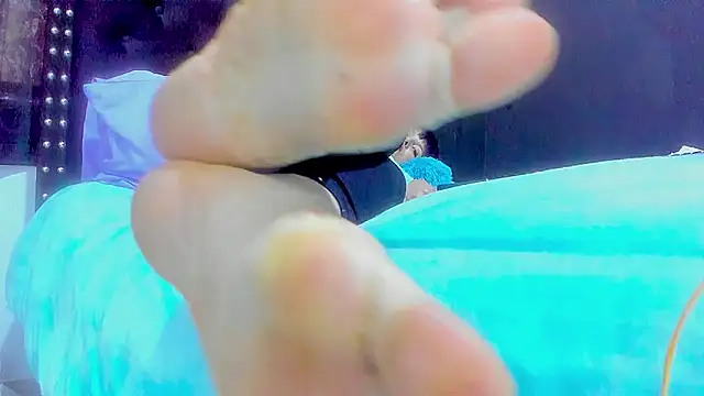 amareto queen online show from November 6, 6:53 pm