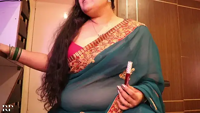 Snapshot of AgniPriya chatting on February 15, 5:50 pm AgniPriya online show from February 15, 5:50 pm