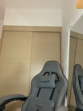 mi suk11 online show from April 7, 11:26 pm