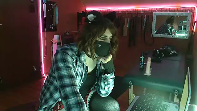 Ginny-the-bdsm-nympho online show from March 2, 6:19 pm