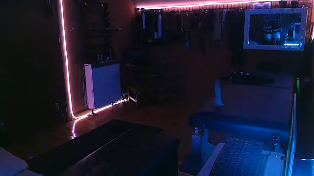 Ginny-the-bdsm-nympho online show from January 8, 5:59 pm