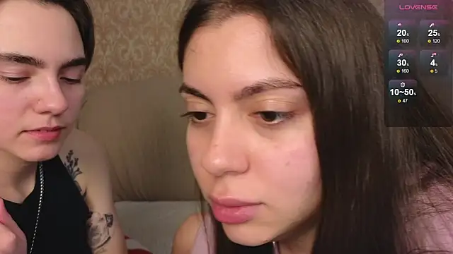 twobabesweet online show from February 22, 5:19 am