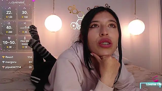 Snapshot of adriscute chatting on January 25, 6:12 am adriscute online show from January 25, 6:12 am