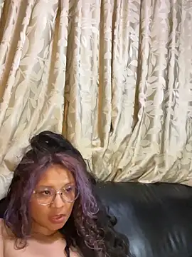 Snapshot of Hathorlove chatting on January 20, 2:01 am Hathorlove online show from January 20, 2:01 am