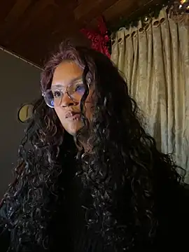 Snapshot of Hathorlove chatting on January 24, 1:35 am Hathorlove online show from January 24, 1:35 am