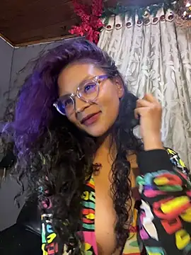 Snapshot of Hathorlove chatting on February 13, 4:22 am Hathorlove online show from February 13, 4:22 am