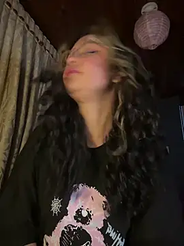 Snapshot of Hathorlove chatting on September 13, 12:21 am Hathorlove online show from September 13, 12:21 am