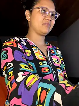 Snapshot of Hathorlove chatting on October 1, 5:35 am Hathorlove online show from October 1, 5:35 am