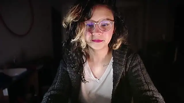 Hathorlove online show from April 5, 6:43 am