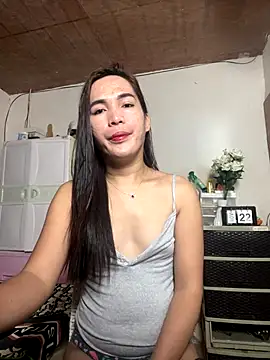 Msyensmith online show from November 23, 12:43 am