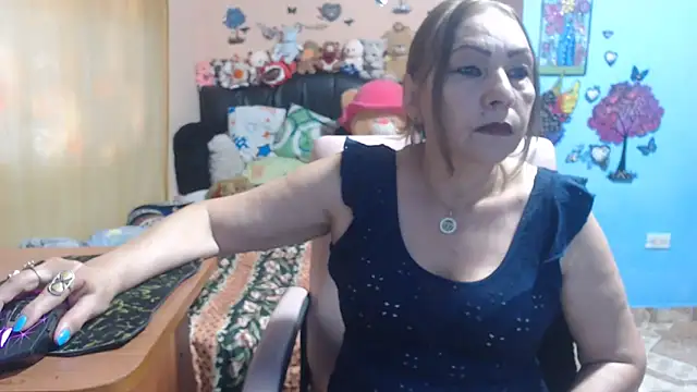 Snapshot of milfeddy_ chatting on April 21, 9:06 pm milfeddy online show from April 21, 9:06 pm