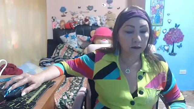 Snapshot of milfeddy_ chatting on April 29, 8:59 pm milfeddy online show from April 29, 8:59 pm