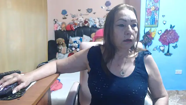 Snapshot of milfeddy_ chatting on May 6, 11:48 am milfeddy online show from May 6, 11:48 am