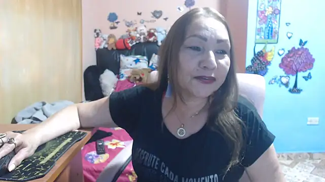 Snapshot of milfeddy_ chatting on May 14, 9:32 pm milfeddy online show from May 14, 9:32 pm