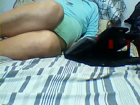 Snapshot of messi_syssy chatting on March 14, 11:32 pm messi syssy online show from March 14, 11:32 pm
