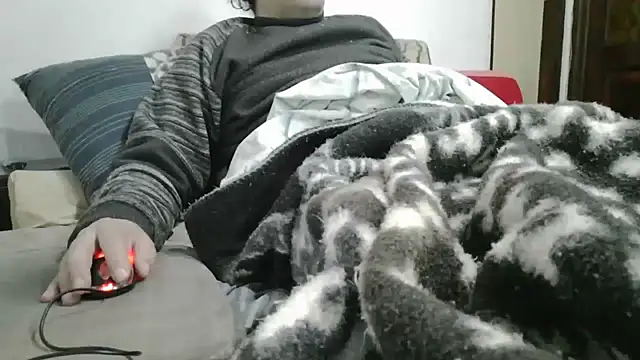 Snapshot of messi_syssy chatting on May 14, 9:32 pm messi syssy online show from May 14, 9:32 pm