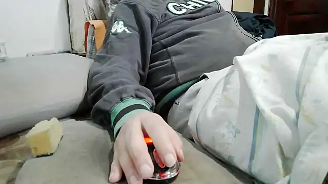 Snapshot of messi_syssy chatting on May 25, 5:41 pm messi syssy online show from May 25, 5:41 pm